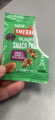 Walnuts & Almonds With Dried Cherries