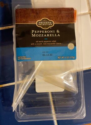 Pepperoni & Mozzarella Old World Pepperoni Rolled With A Smooth, Mild Mozzarella Cheese, Pepperoni & Mozzarella
