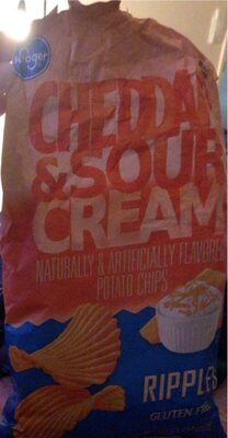 Cheddar & Sour Cream Flavored Potato Chips, Cheddar & Sour Cream