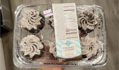 Cookies And Creme Chocolate Cake With Cookie Flavored Buttercreme Icing Cupcakes, Cookies And Creme