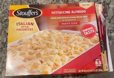 Fettuccine Alfredo Pasta In A Creamy Alfredo Sauce, Fettuccine Alfredo