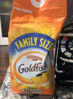 Goldfish Crackers, Flavor Blasted Xtra Cheddar Crackers, Family Size, 10 Oz Bag