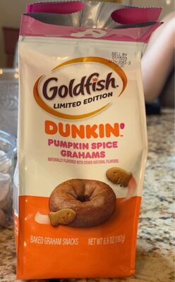 Goldfish Grahams, Limited Edition Dunkin' Pumpkin Spice Grahams Snack Crackers, 6.6 oz. bag
