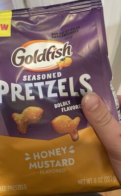 Goldfish Honey Mustard Seasoned Pretzels, 8 Ounce Bag