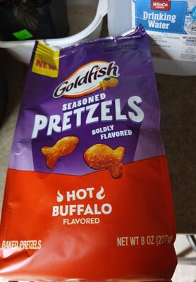 Goldfish Hot Buffalo Seasoned Pretzels, 8 Ounce Bag