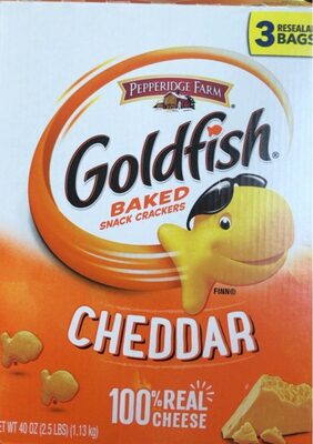 Goldfish Cheddar Crackers, 3 Resealable Bags, 40 Oz Box