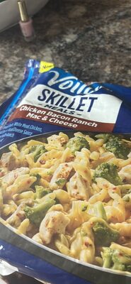 Birds Eye Voila! Chicken Bacon Ranch Mac & Cheese Skillet Meals, Frozen Meal, 60 oz. Value Size Bag
