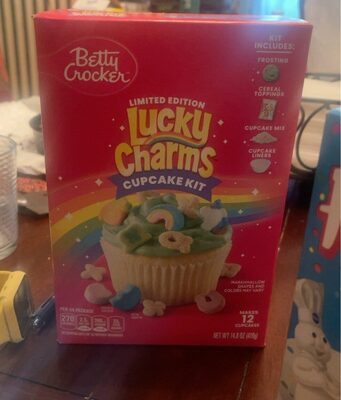 Lucky Charms Cupcake Kit