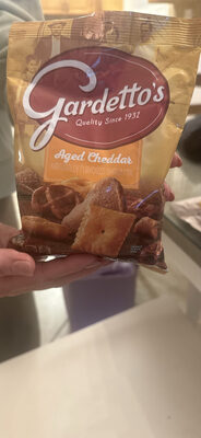 Gardetto's Aged Cheddar Snack Mix