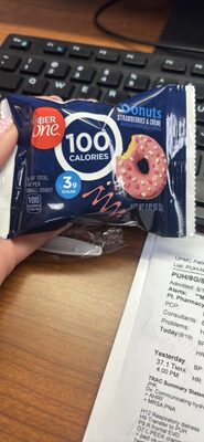 Fiber One Strawberries & Crme Donuts