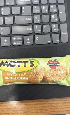 Mott's Soft Baked Banana Streusel Bar