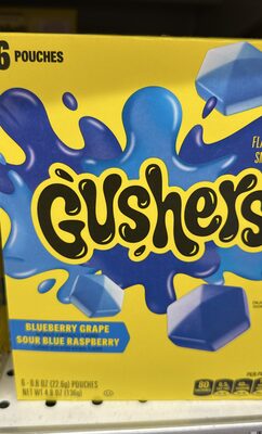 Gushers Blueberry Grape and Sour Blue Raspberry Fruit Flavored Snacks 6 Count