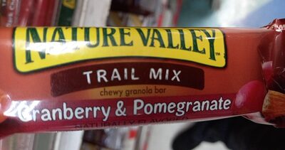 Nature Valley Trail Mix Cranberry & Pomegranate Chewy Granola Bar