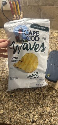 Cape Cod Waves Potato Chips, Wavy Cut Jalapeno Ranch Kettle Chips, 7 Oz