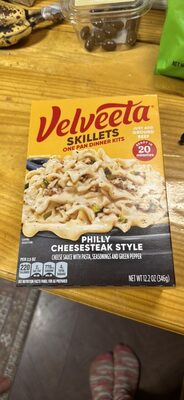 Philly Cheesesteak Style Creamy Cheese Sauce With Pasta, Premium Seasonings & Green Pepper One Pan Dinner Kits, Philly Cheesesteak Style