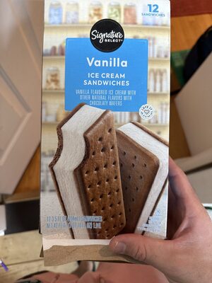 Vanilla Ice Cream With Chocolate Wafers Sandwiches, Vanilla