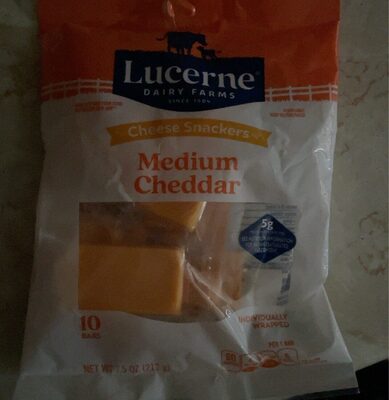 Medium Cheddar Cheese Snackers, Medium Cheddar
