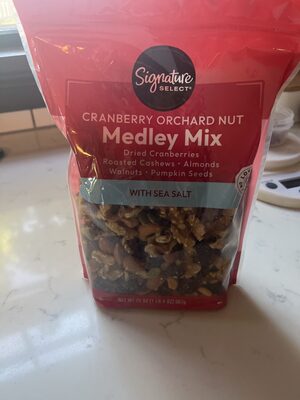 Cranberry Orchard Nut Dried Cranberries, Roasted Cashews, Almonds, Walnuts, Pumpkin Seeds Medley Mix With Sea Salt, Cranberry Orchard Nut With Sea Salt