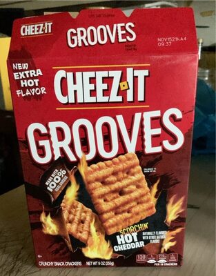 Scorchin' Hot Cheddar Crunchy Snack Crackers, Cheddar