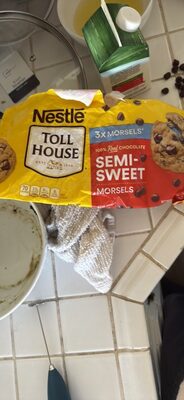 NESTLE TOLL HOUSE Semi-Sweet Chocolate Morsels 36 oz. Bag