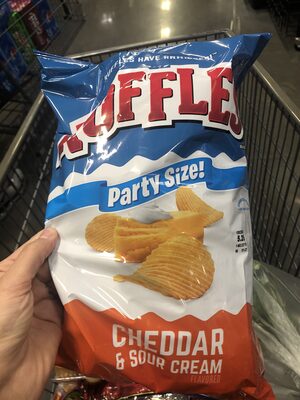 Cheddar & Sour Cream Flavored Potato Chips, Cheddar & Sour Cream