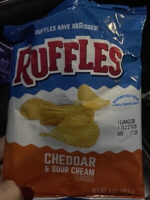 Ruffles Cheddar & Sour Cream Potato Chips 1.00 Ounce Plastic Bag