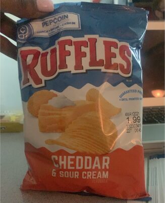Cheddar & Sour Cream Flavored Potato Chips, Cheddar & Sour Cream