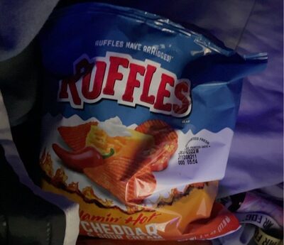 Flamin' Hot Cheddar & Sour Cream Flavored Potato Chips, Flamin' Hot Cheddar & Sour Cream
