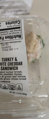 Turkey & White Cheddar Roasted Turkey Breast, White Cheddar Cheese, Tomato & Green Leaf Lettuce On Whole Grain Wheat Bread Sandwich, Turkey & White Cheddar