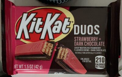 Crisp Wafers In Strawberry Creme+Dark Chocolate, Strawberry + Dark Chocolate