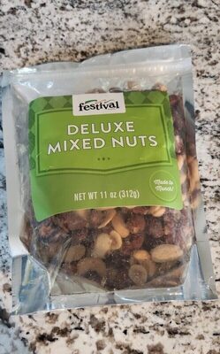 Deluxe Mixed Nuts
