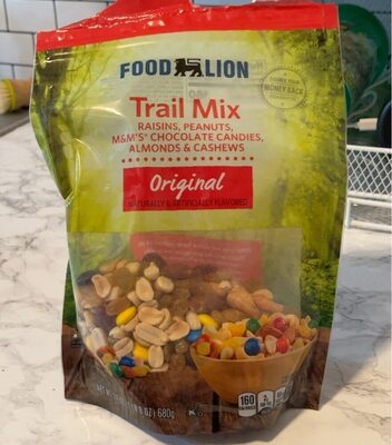 Original Raisins, Peanuts, M&M's Chocolate Candies, Almonds & Cashews Trail Mix, Original