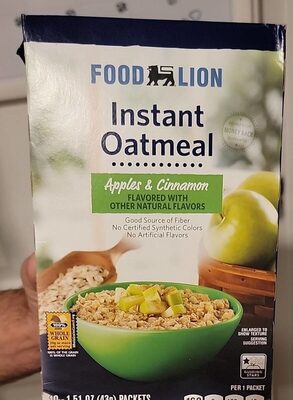 Apples & Cinnamon Flavored Instant Oatmeal, Apples & Cinnamon