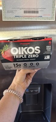 Oikos Dannon Triple Zero Greek Blended Strawberry Nonfat Yogurt 4-5.3 oz. Cups