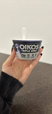 Oikos Dannon Triple Zero Blended Greek Blueberry Nonfat Yogurt 5.3 oz. Cup