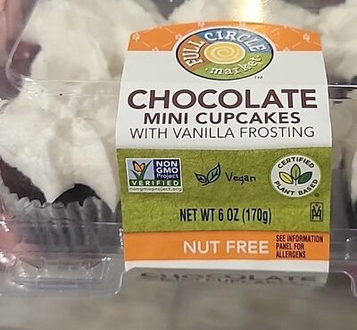 Chocolate Mini Cupcakes With Vanilla Frosting, Chocolate With Vanilla Frosting