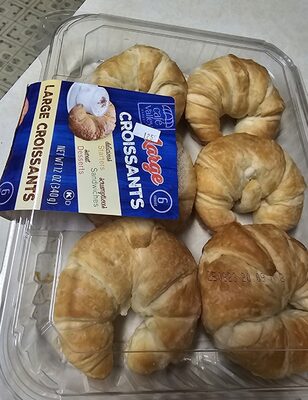 Large Croissants