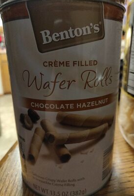 Chocolate Hazelnut Creme Filled Wafer Rolls