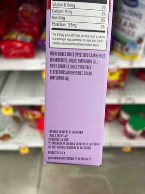 Sun-Maid Farmstand Reserve Dried Mixed Berries 5-Ct Box/.8oz Bag