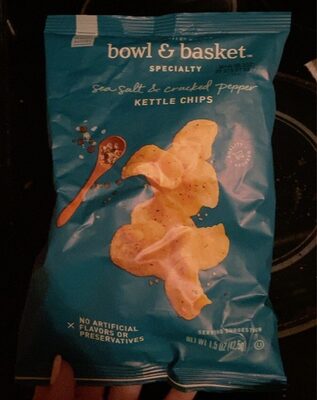 Specialty, Sea Salt & Cracked Pepper Kettle Chips, Sea Salt & Cracked Pepper