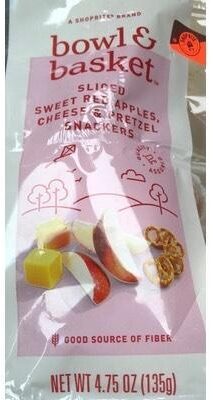 Sweet Red Sliced Apples, Cheese & Pretzel Snackers, Sweet Red