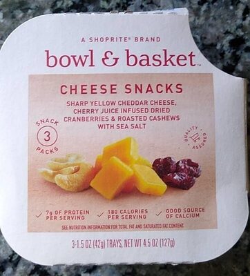 Cheese Sharp Yellow Cheddar Cheese, Cherry Juice Infused Dried Cranberries & Roasted Cashews With Sea Salt Snacks, Cheese