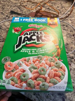 Sweetened Cereal With Apple & Cinnamon, Apple & Cinnamon