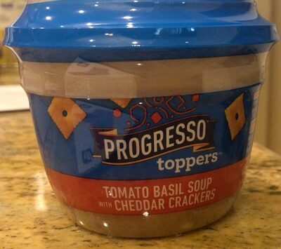 Progresso Toppers Tomato Basil Soup with Oyster Crackers