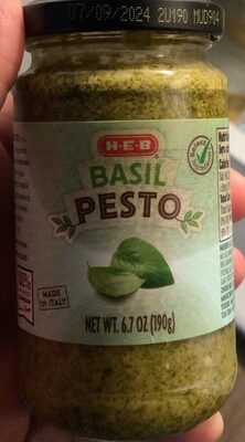Basil Pesto, Basil