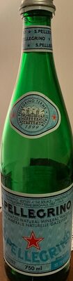 S.Pellegrino Sparkling Natural Mineral Water, 25.3 fl oz glass water bottle