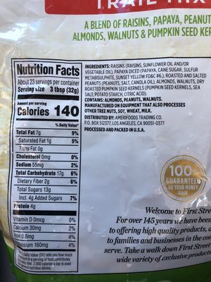 Hiker's A Blend Of Raisins, Papaya, Peanuts, Almonds, Walnuts & Pumpkin Seed Kernels Trail Mix, Hiker's