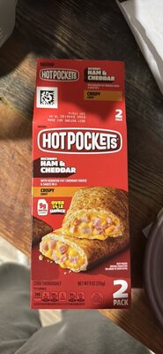 Hickory Ham & Cheddar With Reduced Fat Cheddar Cheese & Sauce In A Crispy Buttery Crust Sandwiches, Hickory Ham & Cheddar