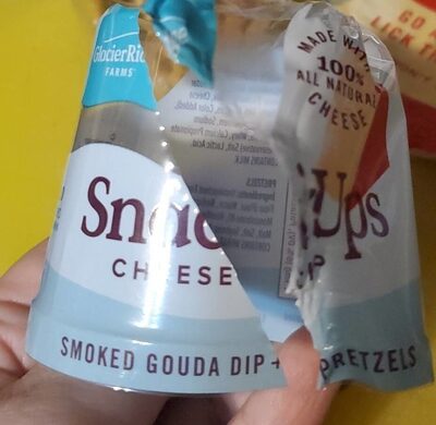 Smoked Gouda Cheese Spread & Pretzel Chips, Smoked Gouda