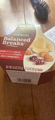 Gouda Natural Cheese, Honey Roasted Peanuts & Dried Cranberries Snacks, Gouda Natural Cheese, Honey Roasted Peanuts & Dried Cranberries